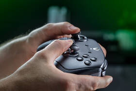 Gamepad Razer Wolverine V4 Pro for Xbox X|S & PC čierny

 obrázok produktu 15 z 19