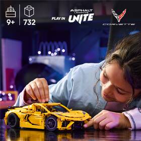 Stavebnica LEGO® Technic 42205 Chevrolet Corvette Stingray 

 obrázok produktu 2 z 9