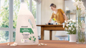 Čistiaci prípravok Bissell 30961 Natural Multi-Surface 2L 

 obrázok produktu 3 z 5