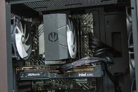 Herný počítač HAL3000 MEGA Gamer Pro čierny

 obrázok produktu 8 z 10