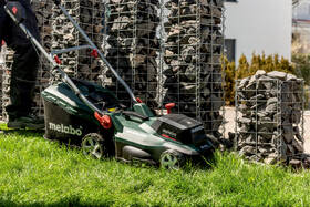 Kosačka Metabo RM 36-18 LTX BL 36 (s batériou) 601716650 

 obrázok produktu 8 z 11