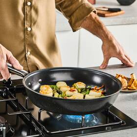Panvica Tefal G2150623, 28 cm čierna

 obrázok produktu 5 z 9
