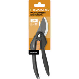 Nožnice záhradné Fiskars A000009011 dvoučepelové P26 čierne

 obrázok produktu 2 z 3