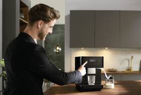 Automatický kávovar Miele CM 6160 čierny

 obrázok produktu 5 z 5