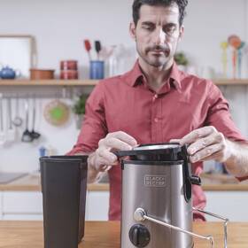 Odšťavovač Black+Decker BXJE600E 

 obrázok produktu 14 z 18