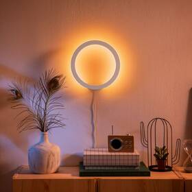 Nástenné svietidlo Philips Sana White and Color Ambiance biele

 obrázok produktu 4 z 5