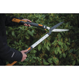 Nožnice na živý plot Fiskars A000009012 teleskopické HS86 

 obrázok produktu 2 z 4
