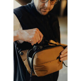 Brašna Peak Design Everyday Sling 3L (v2) Coyote 

 obrázok produktu 9 z 10