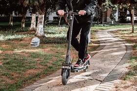 Elektrická kolobežka NAVEE EasyRide E25 Pro sivá

 obrázok produktu 12 z 12