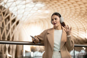 Slúchadlá Sony WH-1000XM4 strieborná

 obrázok produktu 10 z 14
