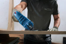 Priamočiara píla Bosch Professional GST 183-LI (s batériou) 

 obrázok produktu 5 z 7