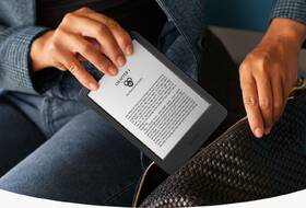 Čítačka kníh Amazon Kindle Touch 2022 16 GB s reklamou modrá

 obrázok produktu 4 z 5