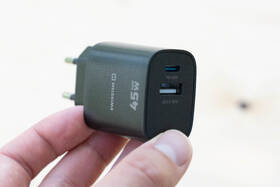 Nabíjačka do siete Swissten EDGE GaN 1x USB-C PD 45W/1x USB-A 18W QC čierna

 obrázok produktu 7 z 8