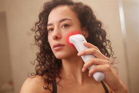 Epilátor Philips Beauty BRE738/00 biely

 obrázok produktu 6 z 9