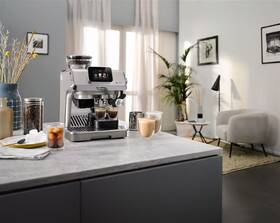 Pákový kávovar De'Longhi EC 9455.M nerez

 obrázok produktu 7 z 14