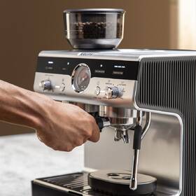 Pákový kávovar Krups XP801T10 Precision nerez

 obrázok produktu 12 z 13