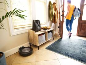 Robotický vysávač iRobot Roomba j7 čierny

 obrázok produktu 36 z 36