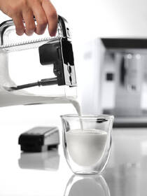 Automatický kávovar De'Longhi ECAM 650.85.MS strieborný

 obrázok produktu 10 z 24