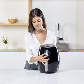 Fritéza teplovzdušná Black+Decker BXAF2500E čierna

 obrázok produktu 5 z 9
