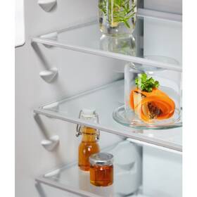 Chladnička s mrazničkou Electrolux KNG8CD18S biela

 obrázok produktu 4 z 6