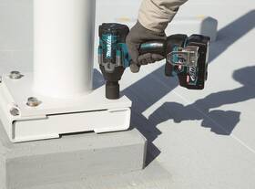 Doťahovák rázový Makita TW007GZ 1/2"Li-ion XGT 40V (bez batérie) 

 obrázok produktu 1 z 3