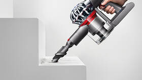 Tyčový vysávač Dyson V7 Advanced strieborný

 obrázok produktu 3 z 12