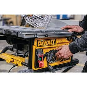 Píla stolná Dewalt DWE7492 

 obrázok produktu 3 z 5