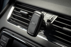 Držiak na mobil GND magnetický čierny/strieborný

 obrázok produktu 4 z 5