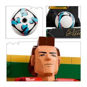 Stavebnica LEGO® Editions 43016 Cristiano Ronaldo – Fotbalová legenda 

 obrázok produktu 3 z 9