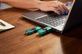 USB flashdisk Kingston DataTraveler Duo G2 256GB zelený

 obrázok produktu 6 z 14
