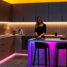 Stolná lampička Philips Smart LED Hero Table Light Type-C biela

 obrázok produktu 3 z 5