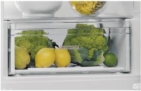 Chladnička s mrazničkou Whirlpool W5 821E W 2 

 obrázok produktu 5 z 7