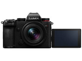 Digitálny fotoaparát Panasonic DC-S5DN + S-R1840 čierny

 obrázok produktu 2 z 9