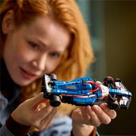 Stavebnica LEGO® Speed Champions 77246 Závodní auto Visa Cash App RB VCARB 01 F1® 

 obrázok produktu 5 z 9