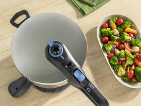 Tlakový hrniec Tefal P2580701, 6 l nerez

 obrázok produktu 5 z 16