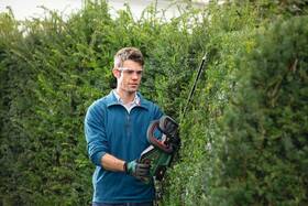 Nožnice na živý plot Bosch UniversalHedgeCut 18-50 (bez batérie) 

 obrázok produktu 1 z 3