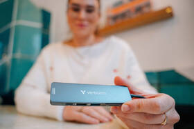 USB Hub Verbatim USB-C Essentials Multiport Hub 6 port - USB 3.2 GEN 1 / HDMI /  USB-C PD / USB-A / SDHC / microSD sivý

 obrázok produktu 2 z 4