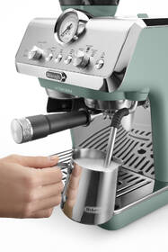Pákový kávovar De'Longhi EC9155 GR 

 obrázok produktu 3 z 10