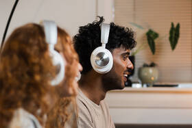 Headset SteelSeries Arctis Nova Pro Wireless P biely

 obrázok produktu 14 z 18