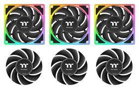 Vodný chladič Thermaltake MAGCurve 360 Ultra ARGB čierny

 obrázok produktu 3 z 5