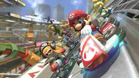 Hra Nintendo Mario Kart 8 Deluxe 

 obrázok produktu 3 z 4
