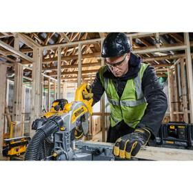 Píla úkosová Dewalt DCS777T2 (s baterií) 

 obrázok produktu 3 z 5