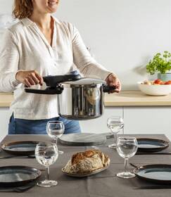 Tlakový hrniec Tefal P2580701, 6 l nerez

 obrázok produktu 15 z 16