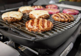 Gril záhradný plynový Weber Q 1200N čierny

 obrázok produktu 3 z 5