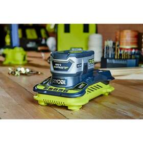 Nabíjačka Ryobi RC18150 

 obrázok produktu 2 z 2
