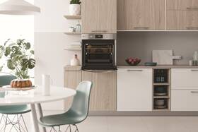 Rúra Indesit IFWS 3841 JH IX nerez

 obrázok produktu 13 z 19