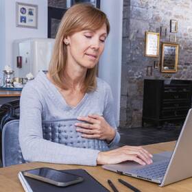 Vyhrievacia dečka Lanaform Heating Pad sivá

 obrázok produktu 4 z 12
