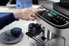Automatický kávovar De'Longhi ECAM 310.80.SB čierny/strieborný

 obrázok produktu 11 z 15