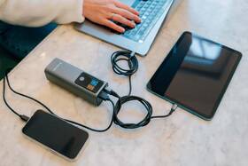 Powerbank Verbatim Charge 'n' Go 27000mAh sivý

 obrázok produktu 8 z 11