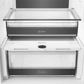 Chladnička s mrazničkou Whirlpool WHK 26373 XR6E čierna

 obrázok produktu 11 z 21